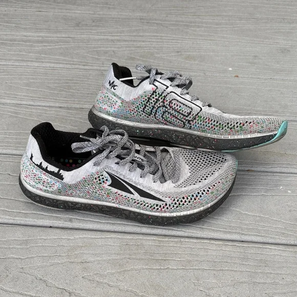 Altra Escalante NYC Marathon Special Edition - Picture 1 of 5